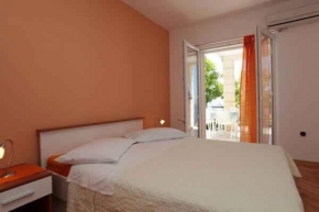 Apartment Podgora 2